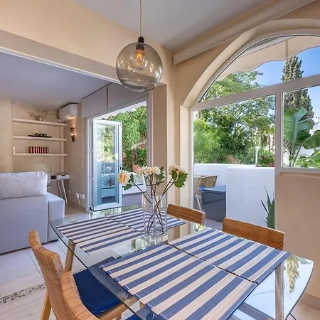 Apartment Quiet Near The Beach, With Pool And Garden