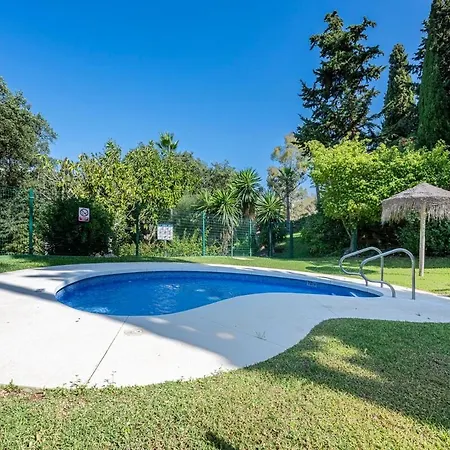 Quiet Near The Beach, With Pool And Garden Apartment
