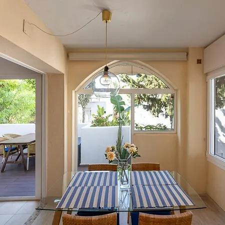 Apartment Quiet Near The Beach, With Pool And Garden Marbella