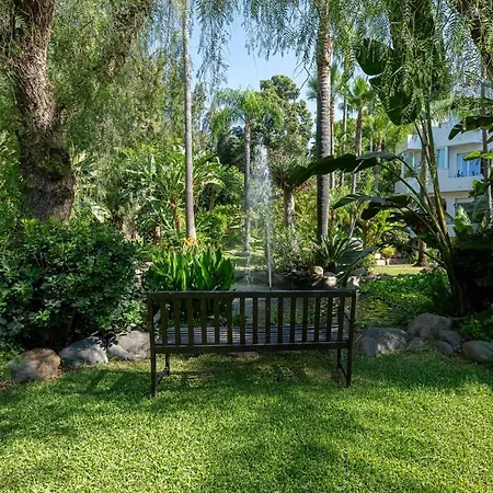 Quiet Near The Beach, With Pool And Garden *